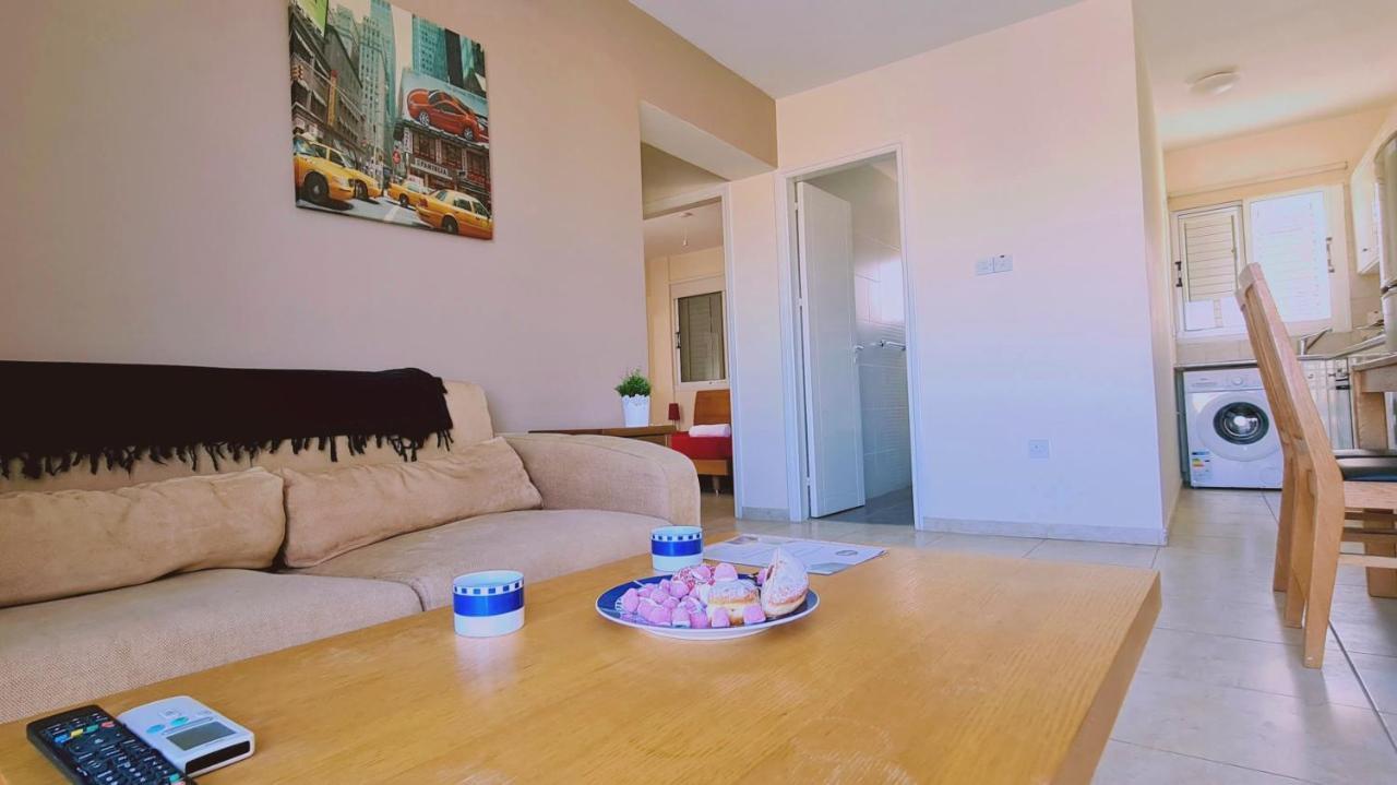 Stay Sunshine Apartment Paralímni Eksteriør bilde