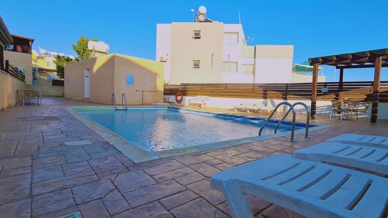 Stay Sunshine Apartment Paralímni Eksteriør bilde