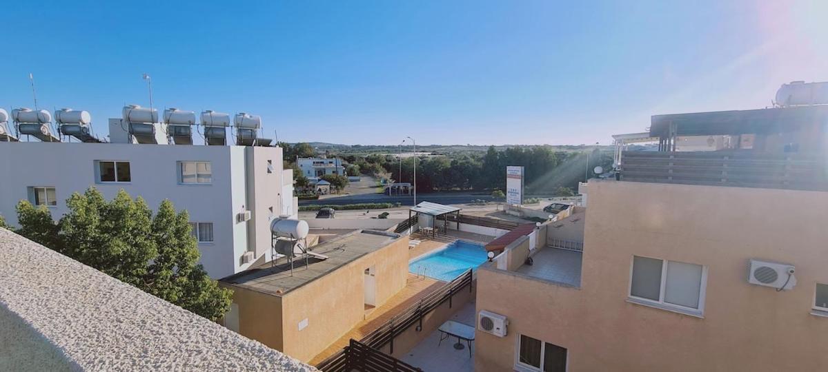 Stay Sunshine Apartment Paralímni Eksteriør bilde